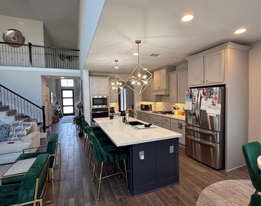 563 Santa Rosa Hills Drive - Photo Thumbnail 16