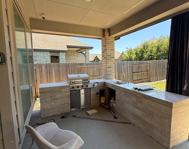 563 Santa Rosa Hills Drive - Photo Thumbnail 37