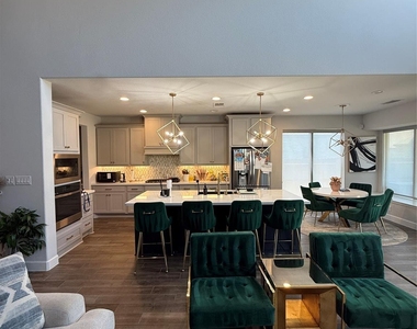 563 Santa Rosa Hills Drive - Photo Thumbnail 15