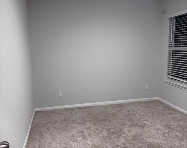 2217 Middle Ridge Drive - Photo Thumbnail 10