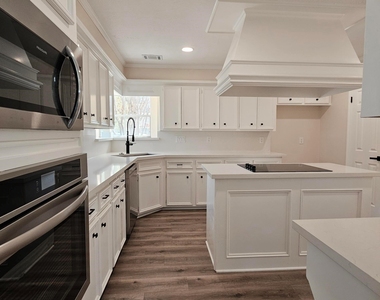 16627 Aldenham Place - Photo Thumbnail 6