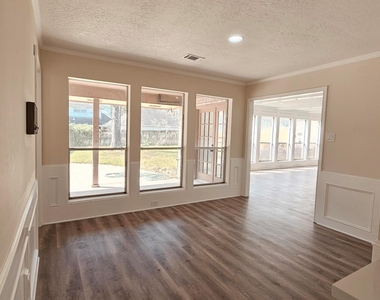16627 Aldenham Place - Photo Thumbnail 8