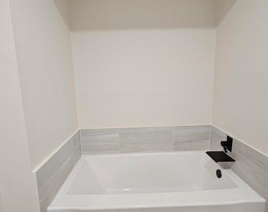 16627 Aldenham Place - Photo Thumbnail 18