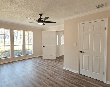 16627 Aldenham Place - Photo Thumbnail 10