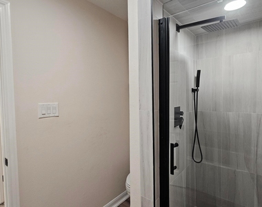 16627 Aldenham Place - Photo Thumbnail 17