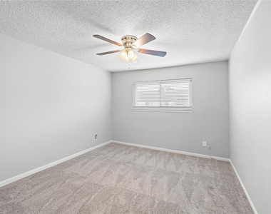 14256 Misty Meadow Lane - Photo Thumbnail 15