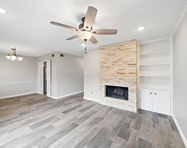 14256 Misty Meadow Lane - Photo Thumbnail 4
