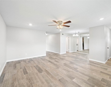14256 Misty Meadow Lane - Photo Thumbnail 3