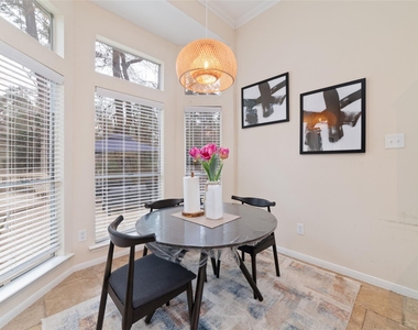 36 N Rain Forest Court - Photo Thumbnail 12