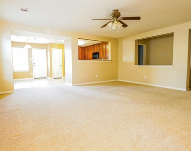 18014 Shady Cypress Lane - Photo Thumbnail 4