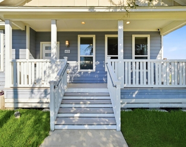 605 Dumble Street - Photo Thumbnail 5
