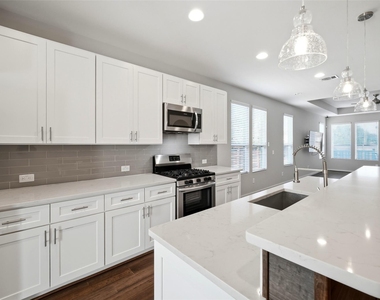 605 Dumble Street - Photo Thumbnail 18