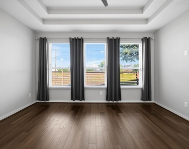 605 Dumble Street - Photo Thumbnail 21