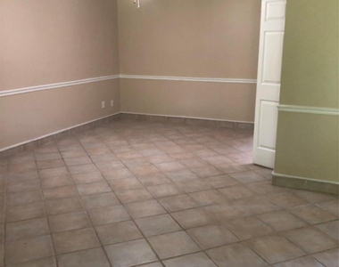 13426 Conklin Lane - Photo Thumbnail 3