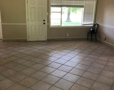 13426 Conklin Lane - Photo Thumbnail 8