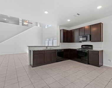 5319 Rivers Edge Drive - Photo Thumbnail 5