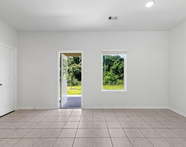 5319 Rivers Edge Drive - Photo Thumbnail 8