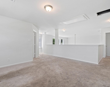5319 Rivers Edge Drive - Photo Thumbnail 16