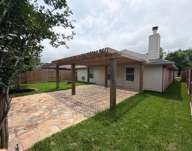 32327 Cross Spring Park Lane - Photo Thumbnail 30