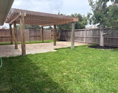 32327 Cross Spring Park Lane - Photo Thumbnail 37
