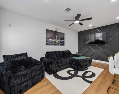 205 Bolden Street - Photo Thumbnail 5
