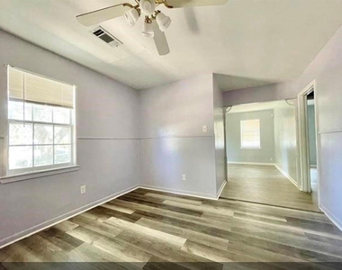 8745 Kimberly Drive - Photo Thumbnail 4