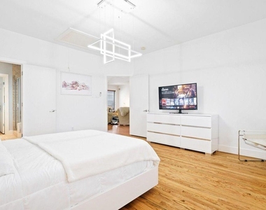 2220 Bastrop Street - Photo Thumbnail 9