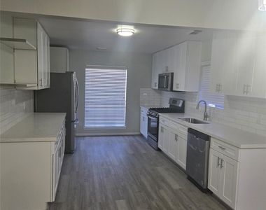 12911 Careywood Drive - Photo Thumbnail 6