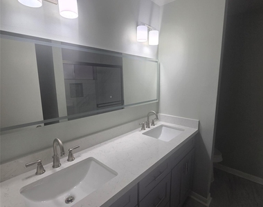 12911 Careywood Drive - Photo Thumbnail 8