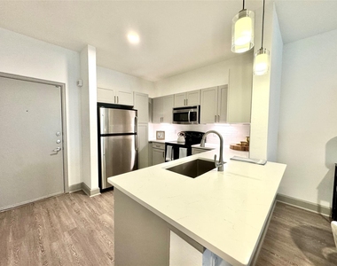 3333 Weslayan Street - Photo Thumbnail 6