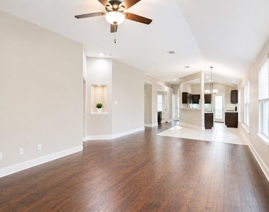20022 Rustic Lake Ln - Photo Thumbnail 8
