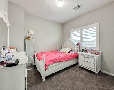 727 Road 5105 - Photo Thumbnail 31