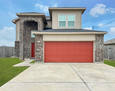 727 Road 5105 - Photo Thumbnail 1