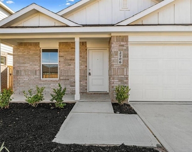 2706 Pebble Whisper Drive - Photo Thumbnail 2