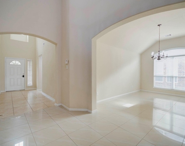 15115 Russet Bend Lane - Photo Thumbnail 11