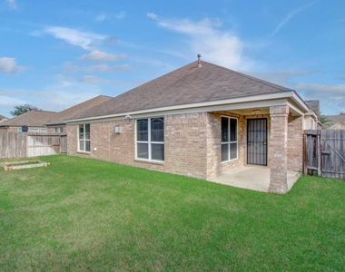 15115 Russet Bend Lane - Photo Thumbnail 45