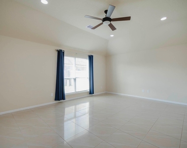 15115 Russet Bend Lane - Photo Thumbnail 34