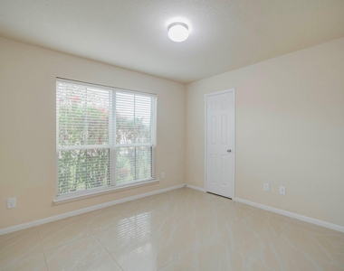15115 Russet Bend Lane - Photo Thumbnail 6