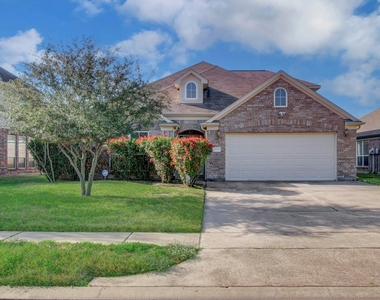 15115 Russet Bend Lane - Photo Thumbnail 2