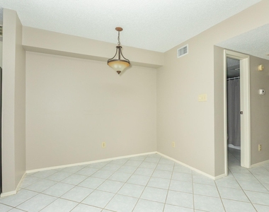 7128 N Holiday Drive - Photo Thumbnail 14
