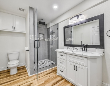 4712 33rd Street - Photo Thumbnail 16