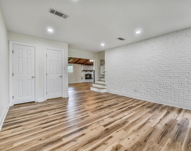 4712 33rd Street - Photo Thumbnail 11