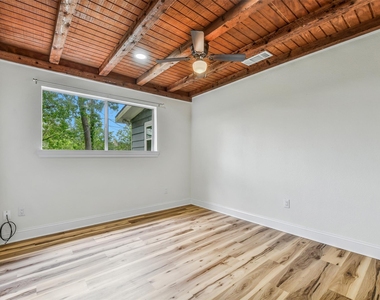 4712 33rd Street - Photo Thumbnail 19