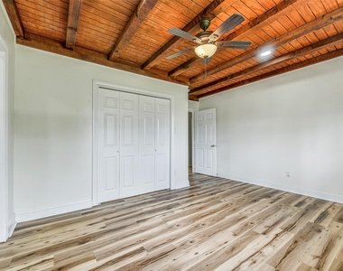 4712 33rd Street - Photo Thumbnail 14