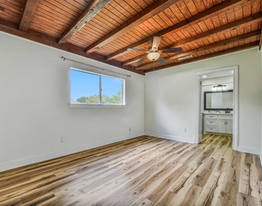 4712 33rd Street - Photo Thumbnail 13