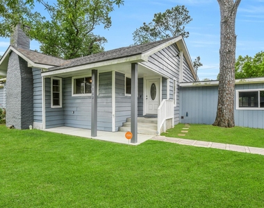 4712 33rd Street - Photo Thumbnail 4