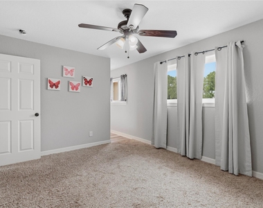2938 Camelot Lane - Photo Thumbnail 22