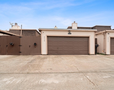 2938 Camelot Lane - Photo Thumbnail 33