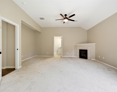 3711 Slocom Drive - Photo Thumbnail 21