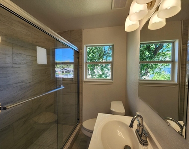 2706 Berry Street - Photo Thumbnail 6